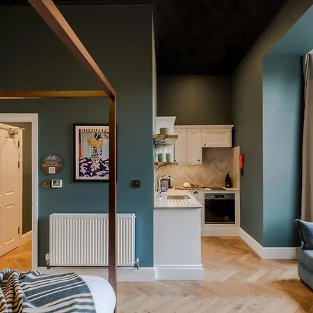 Tyndall'S Park - Your Apartment Bristol Room photo