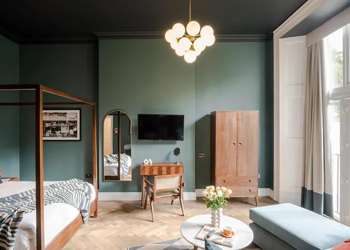 Tyndall\'S Park - Your Apartment