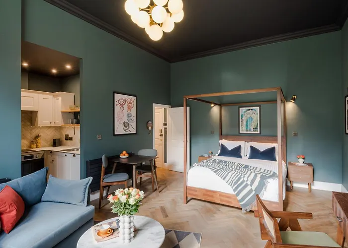 Tyndall\'S Park - Your Apartment