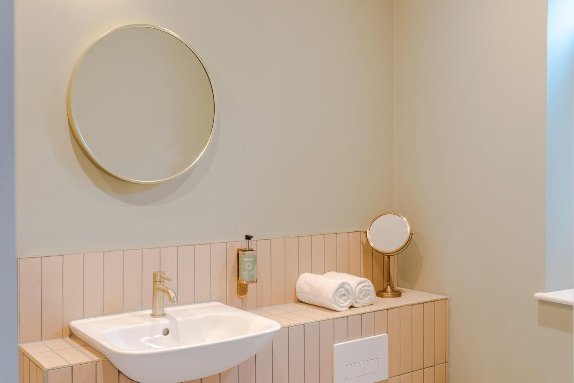 Tyndall's Park - Your Appartement *