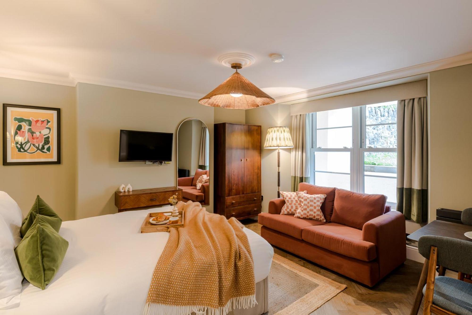 Tyndall's Park - Your Apartment